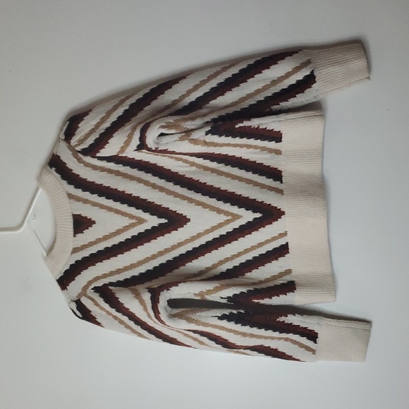 Evereve Chevron Soft Stretchy Slight Puff Sleeve Sweater Size XS Anthropologie - Picture 7 of 9